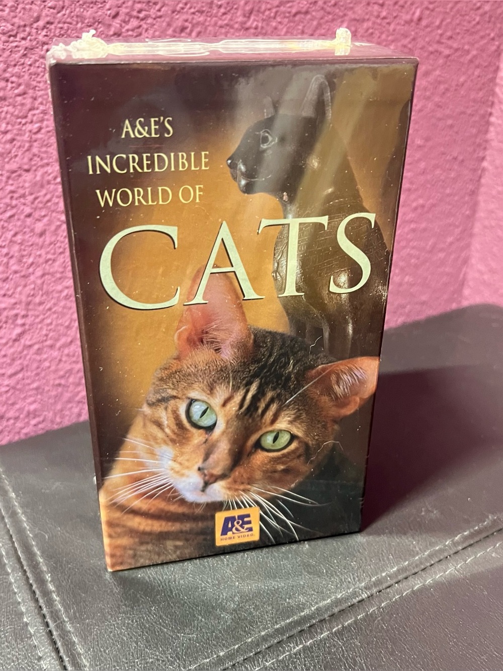 RARE!!! New Vintage Cats / Incredible World of Cats / A&E Home VHS Video Set